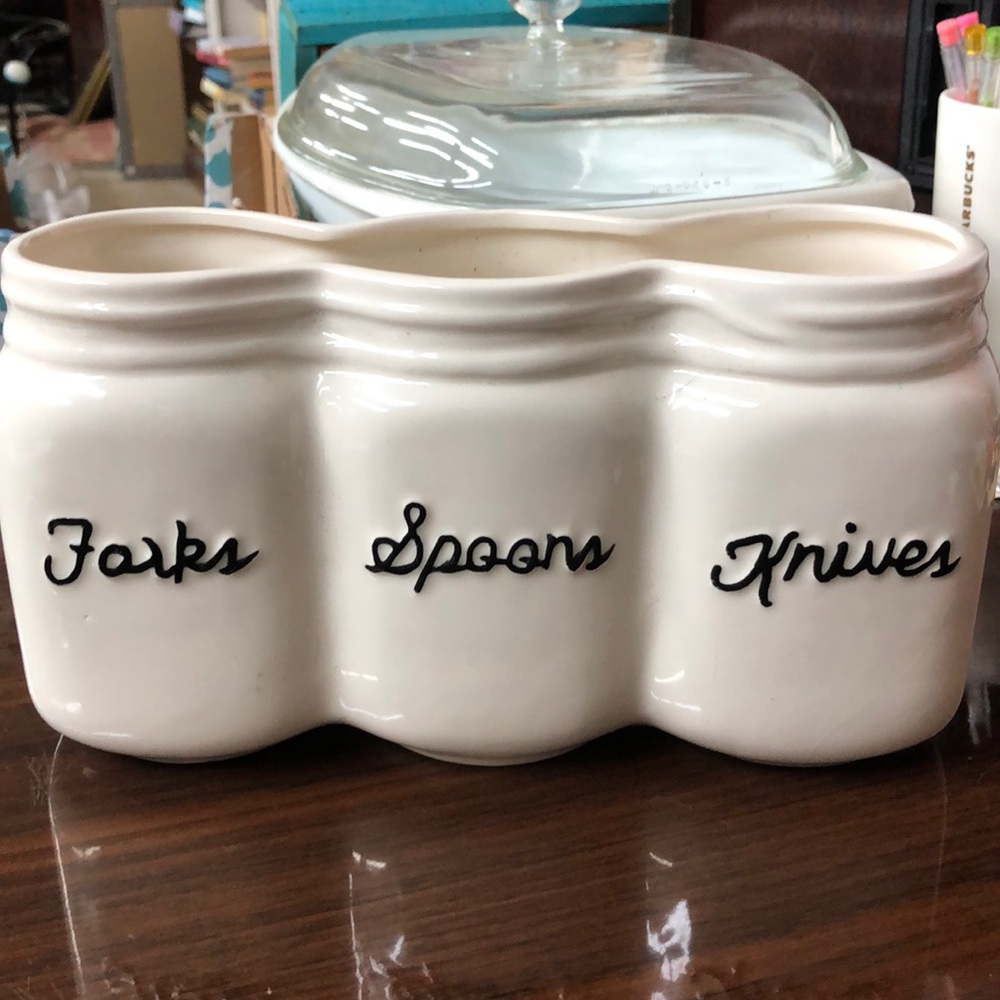 Forks Spoons Knives Holder Ceramic Home Essentials.Excellent condit.Rarely used.